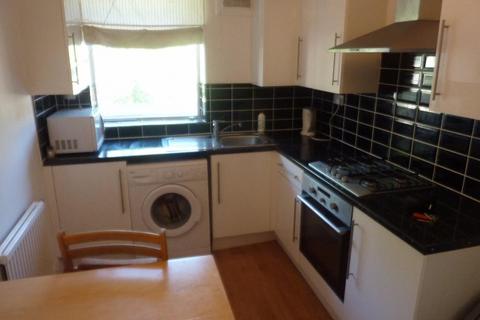 2 bedroom apartment to rent, Hazellville Road, London N19