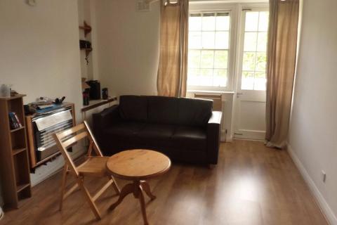 2 bedroom apartment to rent, Hazellville Road, London N19