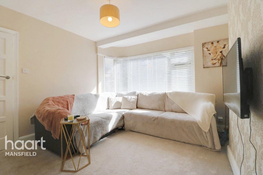 Forest Avenue, Mansfield 3 bed semidetached house £200,000