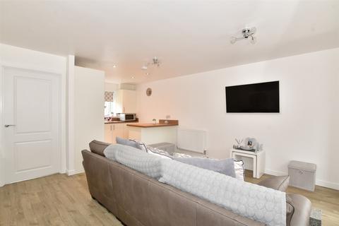 1 Foresters Way, Wouldham, Rochester, ME1 3FR
