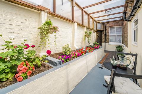 160 Bower Street, Bedford, MK40 3QZ