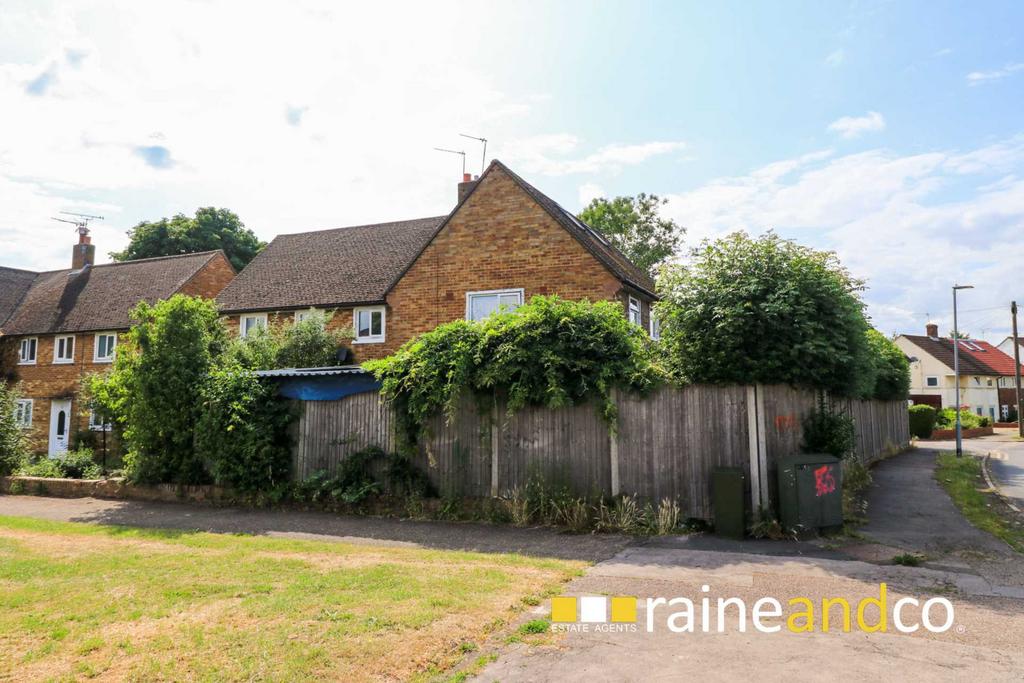 Rushfield, Potters Bar 3 bed semidetached house for sale £649,950