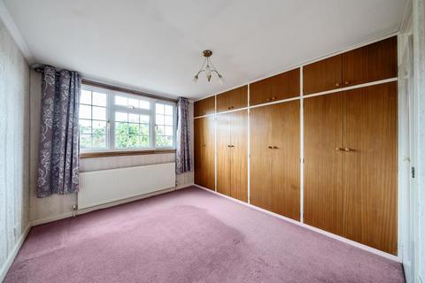 28 Anglesey Close, Ashford, TW15 2JQ