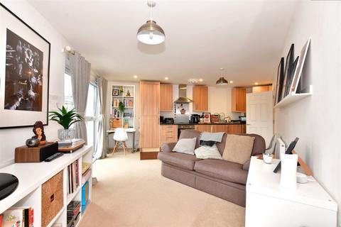 1 bedroom flat for sale, Walters Farm Road, Tonbridge, Kent