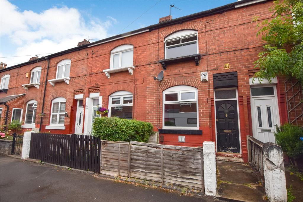 Dudley Road, Sale, Greater Manchester, M33 2 bed terraced house £230,000