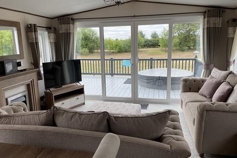 2 bedroom holiday lodge for sale, Kingfisher, Appletree Holiday Park, Boston PE20