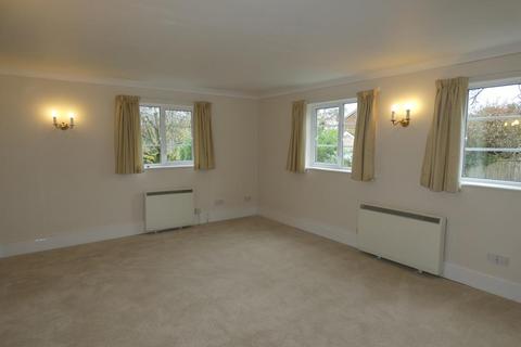undefined, Rougemont Close, Salisbury, SP1