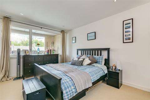 1 bedroom flat for sale, Eltringham Street, London