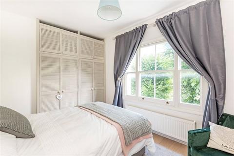 19d Caversham Road, London, NW5 2DT