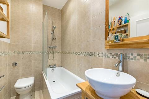 19d Caversham Road, London, NW5 2DT