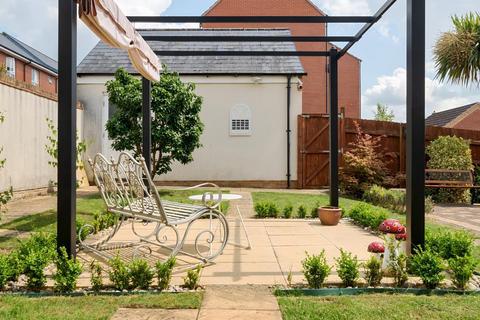 10 Galen View, Swindon, SN1 4GF