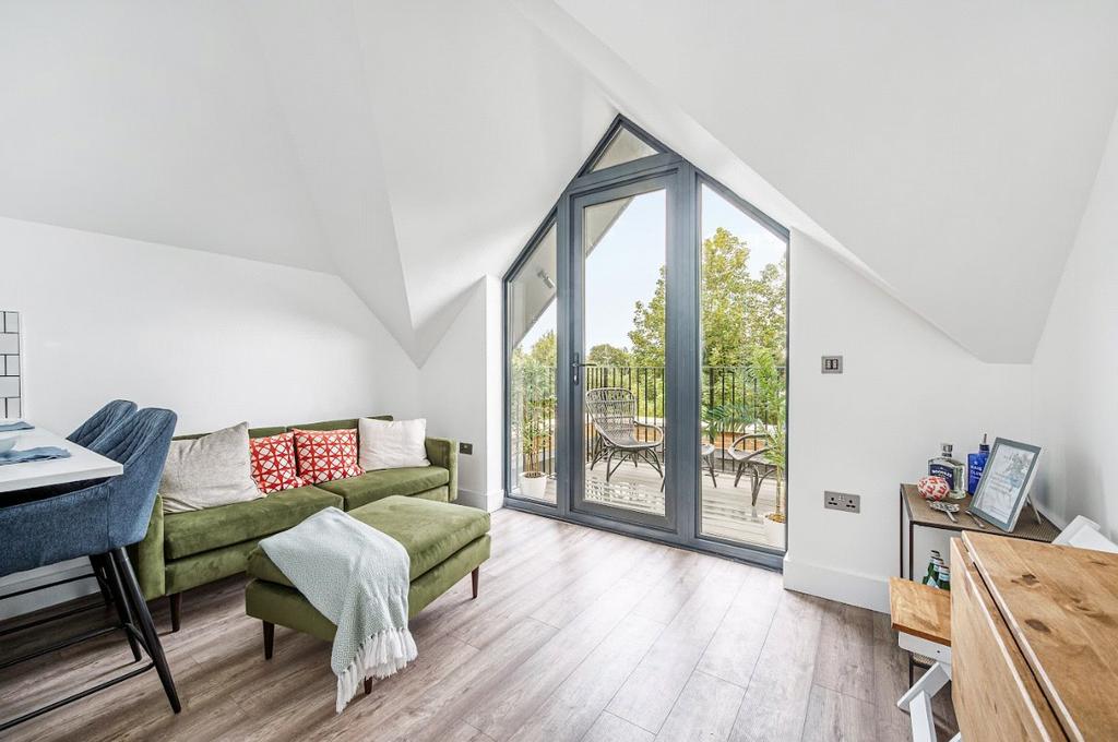 Apartment in London - View 5