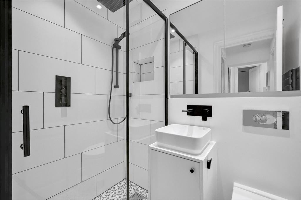 Ensuite First Floor