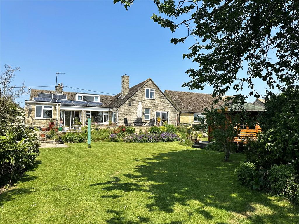 Stonesfield Road, Combe, Witney, Oxfordshire 5 bed bungalow for sale
