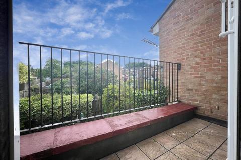 1 bedroom maisonette for sale, Highworth,  Wiltshire,  SN6