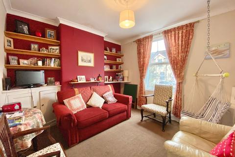 24 Bay View, Paignton, TQ3 2DL