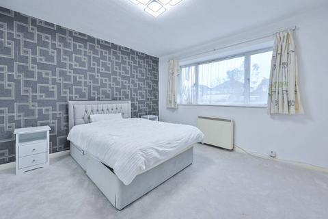 2 bedroom flat for sale, Linden Grove, New Malden, KT3