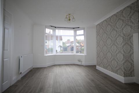 3 bedroom terraced house to rent, North Rd, Hull, HU4