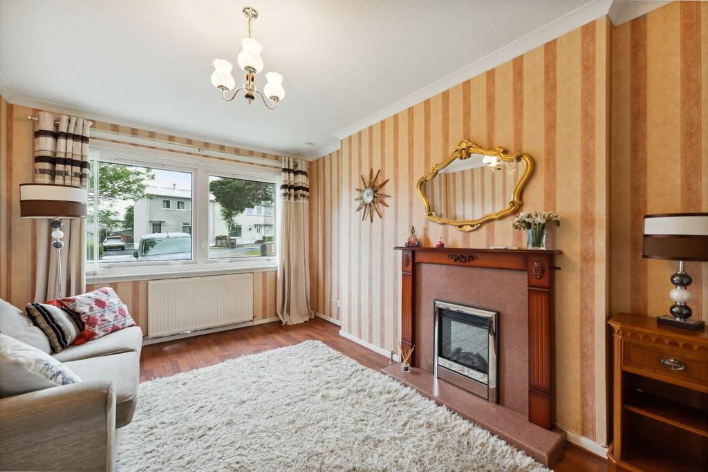 Cartside Road, Clarkston, East Renfrewshire, G76 8QH 1 bed end of