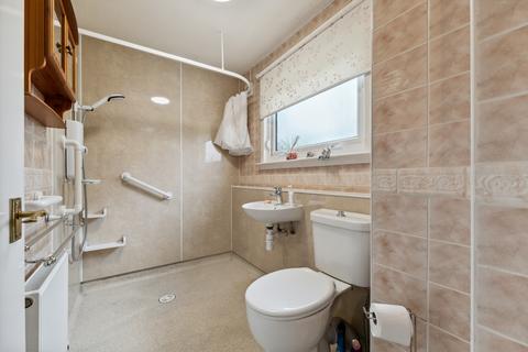 23 Cartside Road, Clarkston, Glasgow, G76 8QH