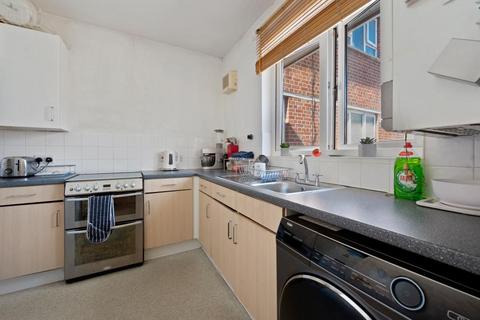 1 bedroom flat for sale, Billington Mews, W3