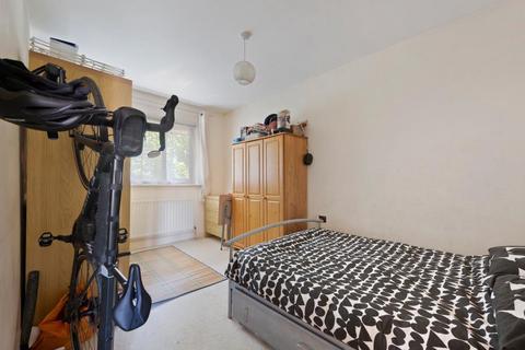 1 bedroom flat for sale, Billington Mews, W3