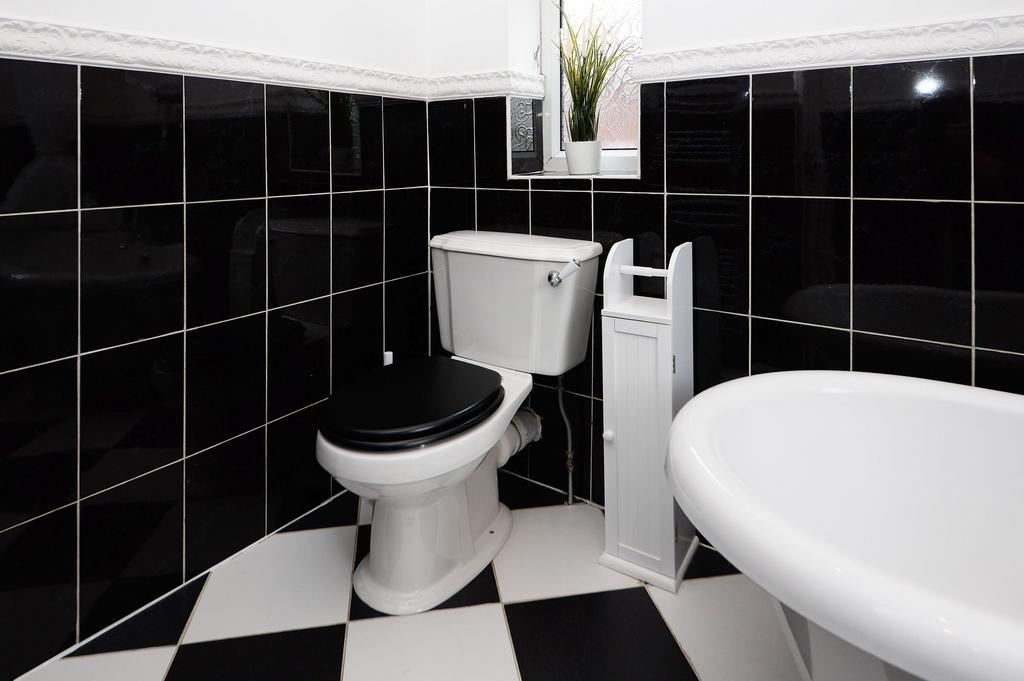 Family bathroom
