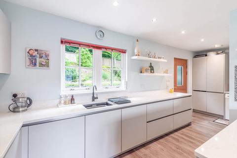 4 Burns Brae, Aberfeldy, PH15 2ER