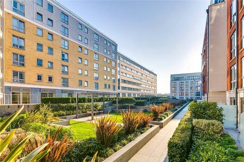 2 bedroom flat for sale, Doulton House, Chelsea Creek, London