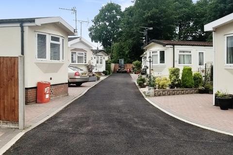 2 bedroom park home for sale - Near Wolverhampton, West Midlands, WV10