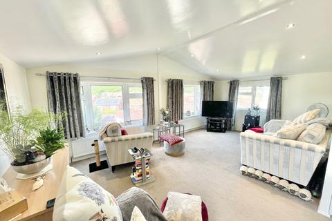 2 bedroom bungalow for sale, The Drive, Newhaven