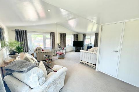 2 bedroom bungalow for sale, The Drive, Newhaven