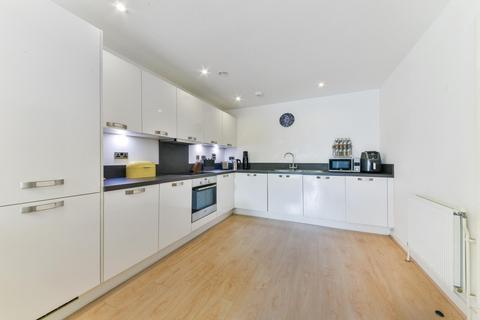 1 bedroom apartment for sale, Aragon Court, Battersea, London, SW8