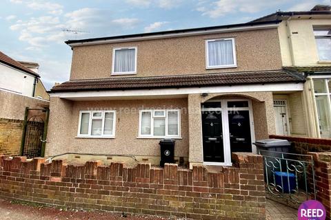 1 Waterloo Road, Shoeburyness, Southend-on-sea, SS3 9EQ