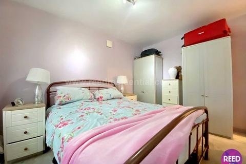 1 Waterloo Road, Shoeburyness, Southend-on-sea, SS3 9EQ