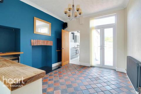 3 bedroom end of terrace house to rent, Park Road, Nottingham