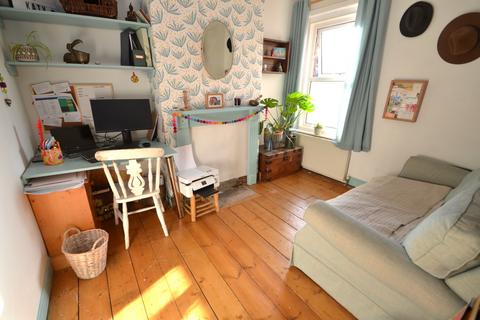 21 Coleridge Road, Exeter, EX2 9BZ