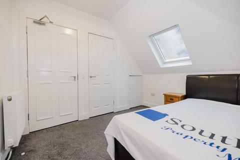 undefined, 0799L Chesser Avenue, Edinburgh, EH14 1SS