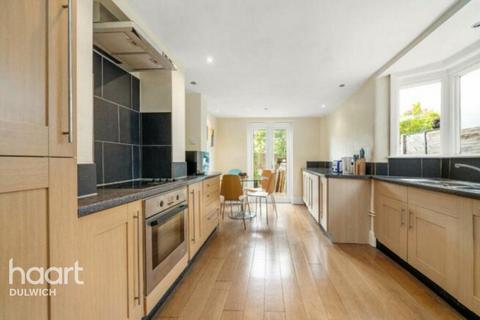 3 bedroom semi-detached house for sale, Henslowe Road, East Dulwich, London SE22