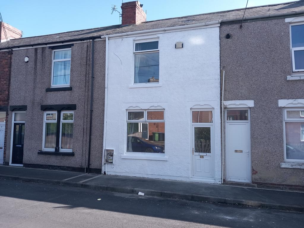 Raby Terrace, Chilton, Ferryhill... 2 bed terraced house - £55,000