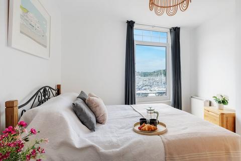 2 bedroom flat for sale, Crabbers Loft, Fore Street, Kingswear