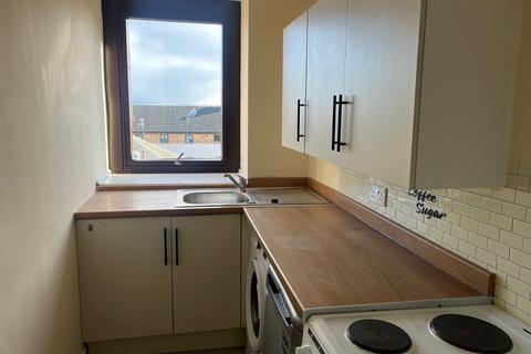 1 bedroom flat to rent, Cleghorn Street, West End, Dundee, DD2