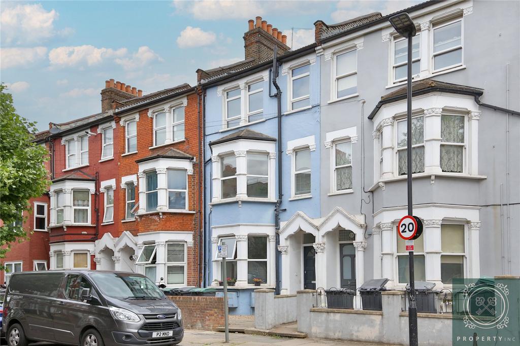 Carlingford Road, London, N15 2 bed apartment £400,000