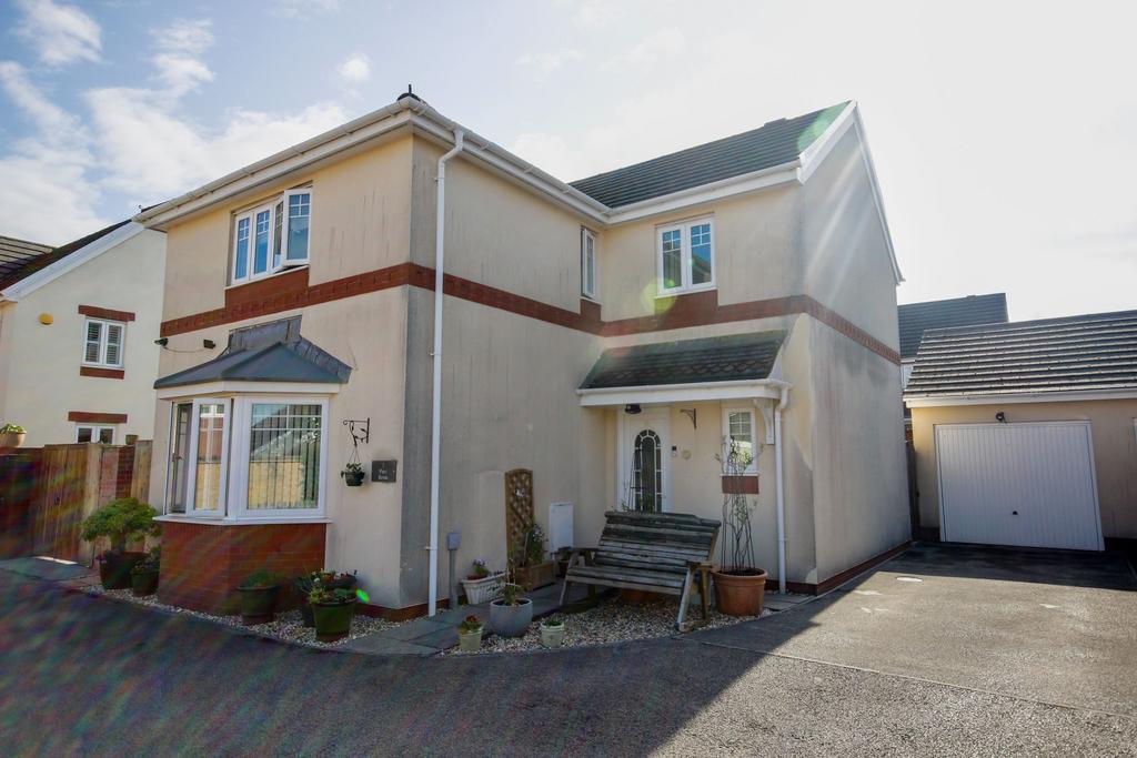 Parc Bevin, Croespenmaen, Crumlin, Newport 4 bed detached house for