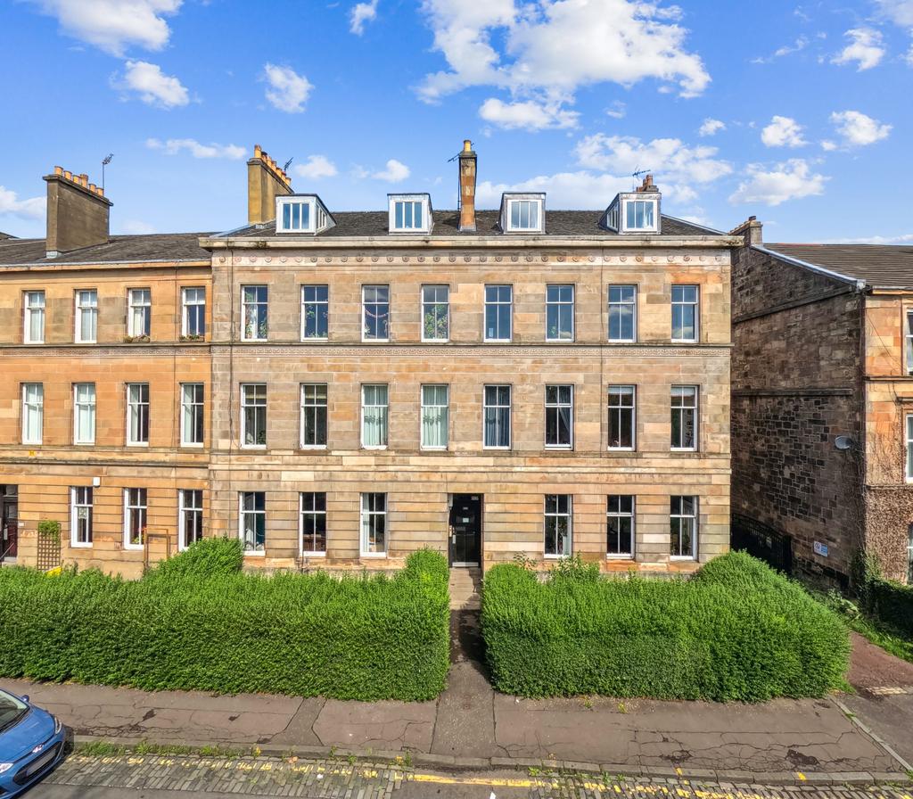 Darnley Street, Flat 2/1, Pollokshields, Glasgow, G41 2JA 5 bed flat