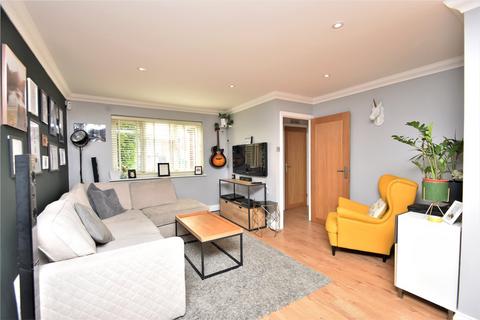 4 bedroom link detached house for sale, Saddle Rise, Chelmsford, CM1