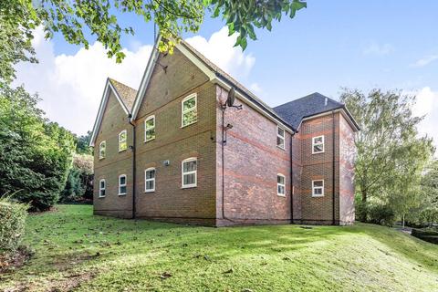 3 bedroom flat for sale, High Wycombe,  Buckinghamshire,  HP13