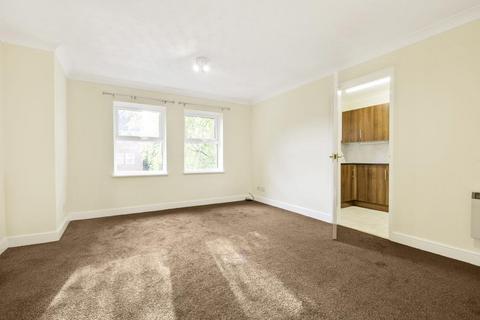 3 bedroom flat for sale, High Wycombe,  Buckinghamshire,  HP13