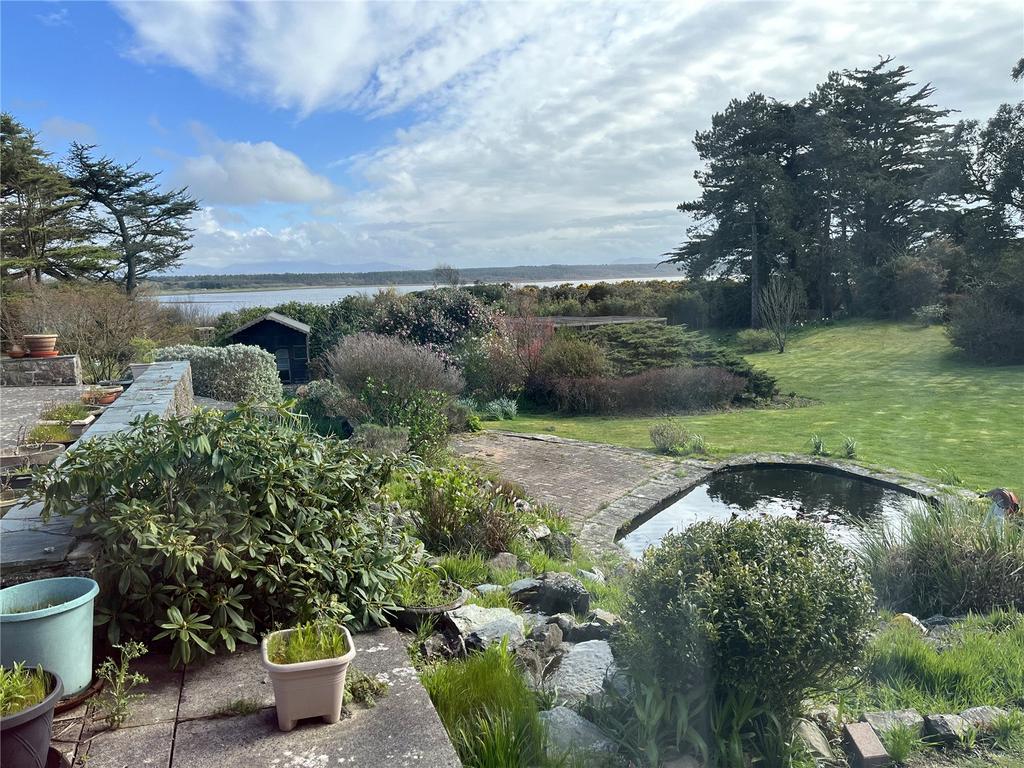 Grounds &amp; Views