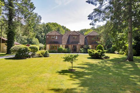 5 bedroom detached house for sale, Gravelly Bottom Road, Kingswood, Maidstone, Kent, ME17